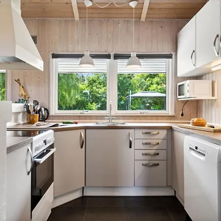 Jorinde - 1km From The Sea By Interhome 펜션 *